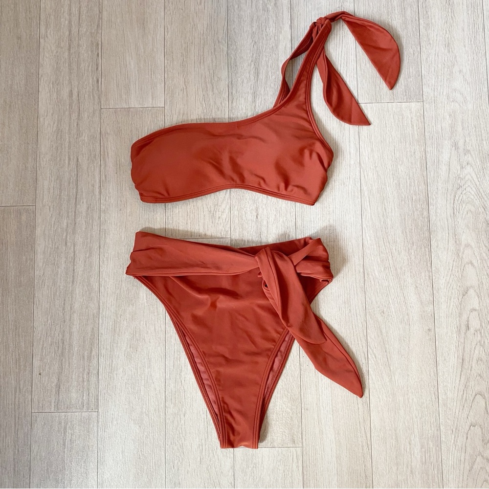 Abercrombie & Fitch One-Shoulder Bikini Top & High-Waist Cheeky Bikini Bottom